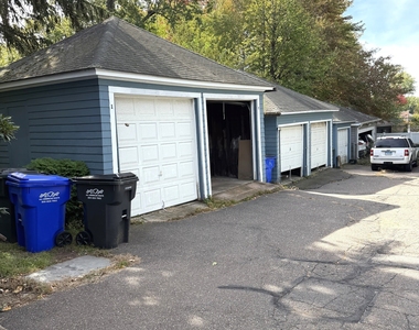 129 Quaker Lane - Photo Thumbnail 12