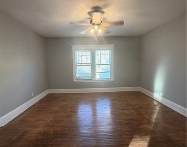 2776 Main Street - Photo Thumbnail 7