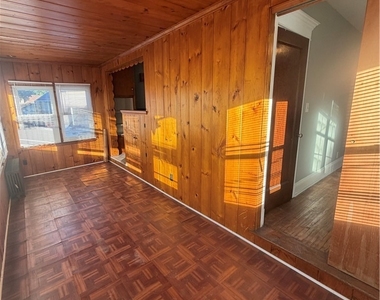 2776 Main Street - Photo Thumbnail 11