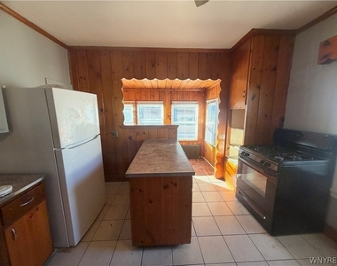2776 Main Street - Photo Thumbnail 9