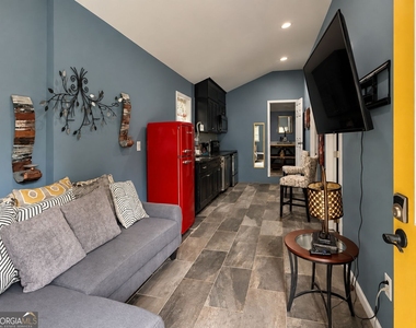 756 Patricia Drive - Photo Thumbnail 4