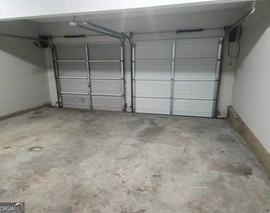1535 Rogers Crossing Drive - Photo Thumbnail 11