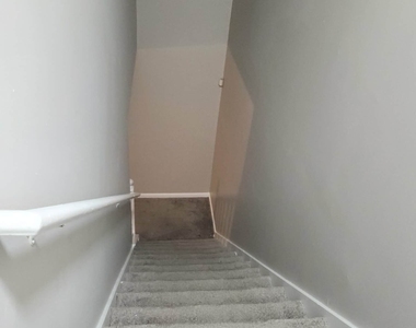 1535 Rogers Crossing Drive - Photo Thumbnail 34