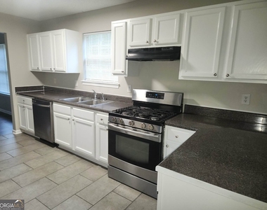 1535 Rogers Crossing Drive - Photo Thumbnail 6