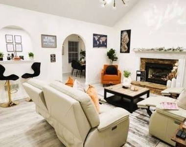 113 Jake Taylor Drive - Photo Thumbnail 10