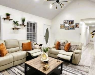 113 Jake Taylor Drive - Photo Thumbnail 12