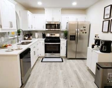 113 Jake Taylor Drive - Photo Thumbnail 3
