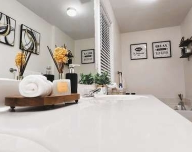 113 Jake Taylor Drive - Photo Thumbnail 18