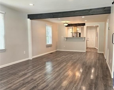 1341 Joyner Avenue Se - Photo Thumbnail 3