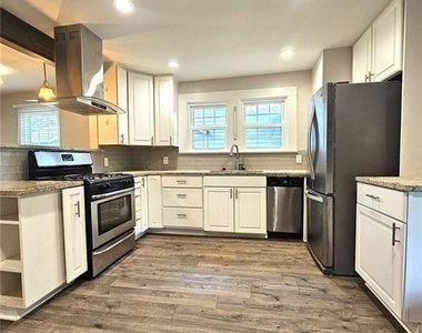 1341 Joyner Avenue Se - Photo Thumbnail 7