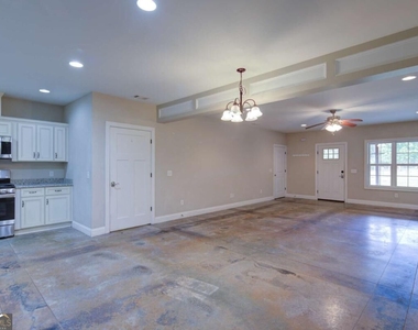 8365 Wallace Wood Road - Photo Thumbnail 14