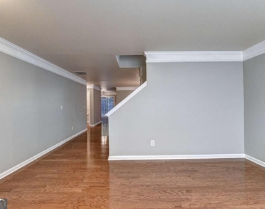 3070 Centerglen Lane - Photo Thumbnail 5