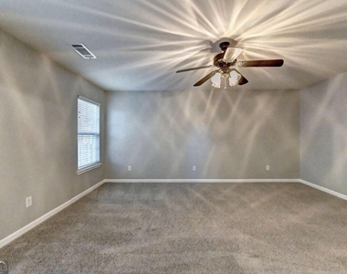 3070 Centerglen Lane - Photo Thumbnail 31