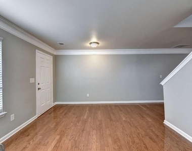 3070 Centerglen Lane - Photo Thumbnail 6