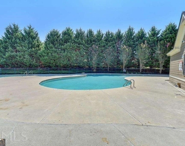 3070 Centerglen Lane - Photo Thumbnail 48