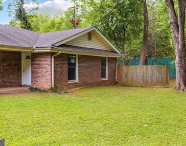 834 Wilson Circle Sw - Photo Thumbnail 14
