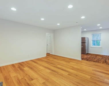834 Wilson Circle Sw - Photo Thumbnail 9