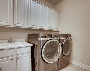 2544 Josselyn Lane Se - Photo Thumbnail 31