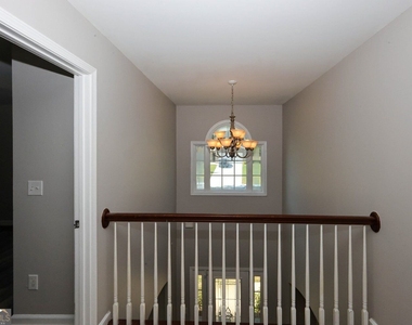 2025 Jessica Way Ne - Photo Thumbnail 24