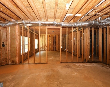 2025 Jessica Way Ne - Photo Thumbnail 40