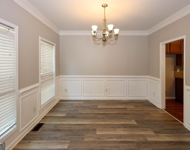 2025 Jessica Way Ne - Photo Thumbnail 3