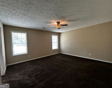 80 Stonegate Drive - Photo Thumbnail 6
