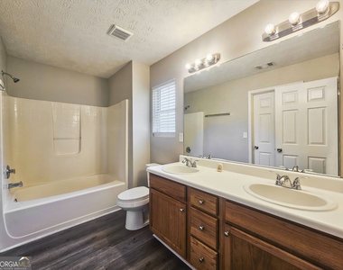 3607 Oakland Spring Court - Photo Thumbnail 11