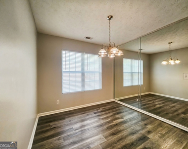 3607 Oakland Spring Court - Photo Thumbnail 4