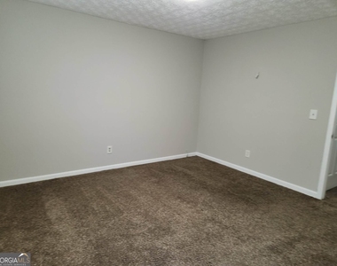 764 Crestside Court - Photo Thumbnail 9