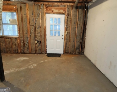 764 Crestside Court - Photo Thumbnail 19