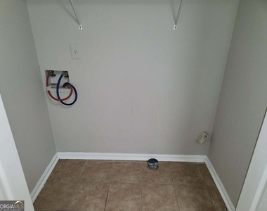 764 Crestside Court - Photo Thumbnail 16