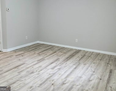 764 Crestside Court - Photo Thumbnail 14