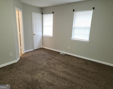 764 Crestside Court - Photo Thumbnail 8
