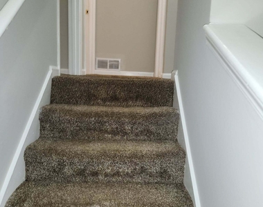 764 Crestside Court - Photo Thumbnail 3