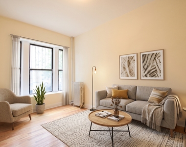 631 Edgecombe Avenue - Photo Thumbnail 3