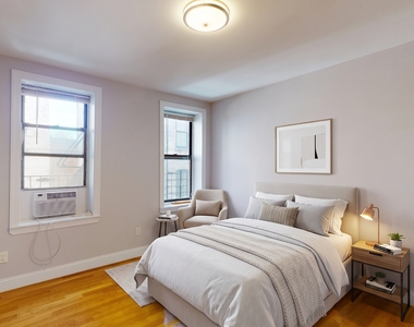 1795 Riverside Drive - Photo Thumbnail 6