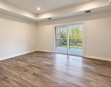 108 D Hemlock Hill - Photo Thumbnail 6