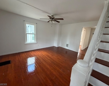 58 N Main St - Photo Thumbnail 7