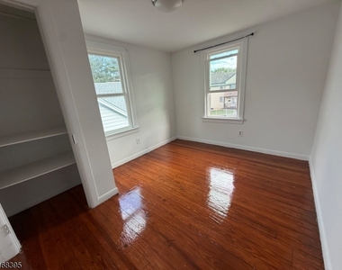 58 N Main St - Photo Thumbnail 9
