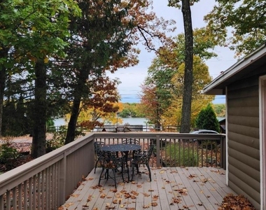 2209 Lakeside Dr W - Photo Thumbnail 12