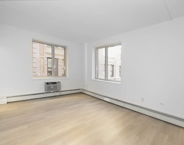 111 Franklin Street - Photo Thumbnail 2