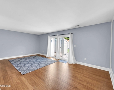 8 Joyce Court - Photo Thumbnail 3