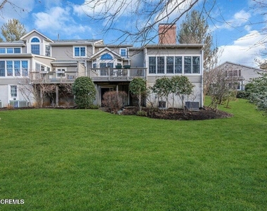 132 Silvermist Court - Photo Thumbnail 11