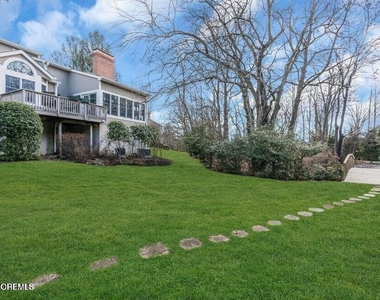 132 Silvermist Court - Photo Thumbnail 10