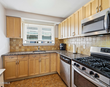 304 Deal Lake Drive - Photo Thumbnail 7