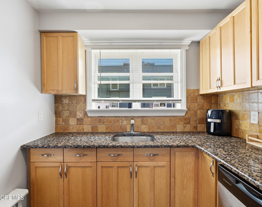 304 Deal Lake Drive - Photo Thumbnail 8