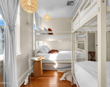 21 Center Street - Photo Thumbnail 20