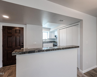 3656 N 70th Street - Photo Thumbnail 4