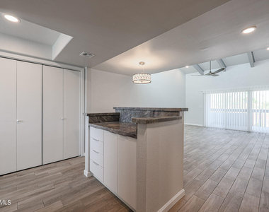 3656 N 70th Street - Photo Thumbnail 5