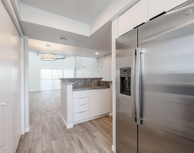 3656 N 70th Street - Photo Thumbnail 12
